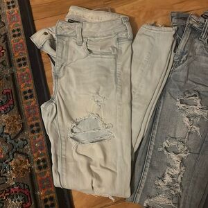 3 pair of American Eagle Jeans- light wash